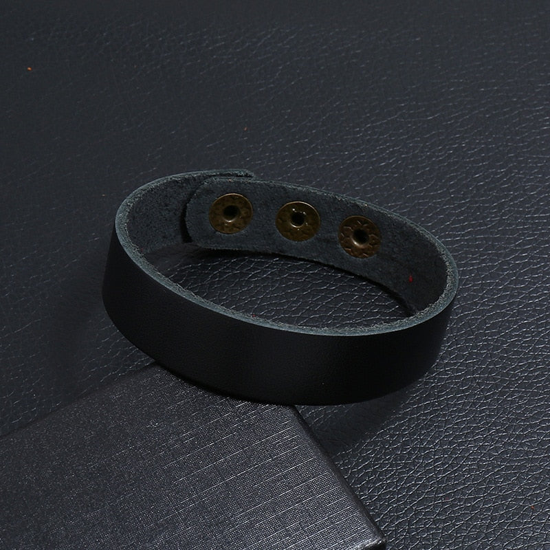 Vintage Punk Style Men Bracelet Wide Leather Button