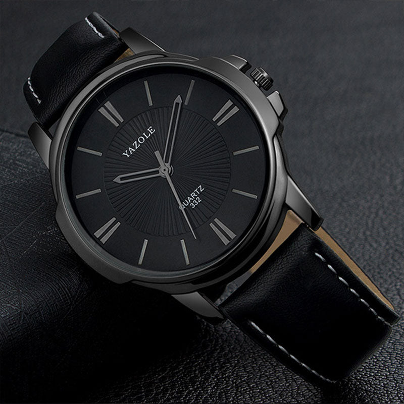 Classic  Fashion Wristwatch New Male Quartz Watch
