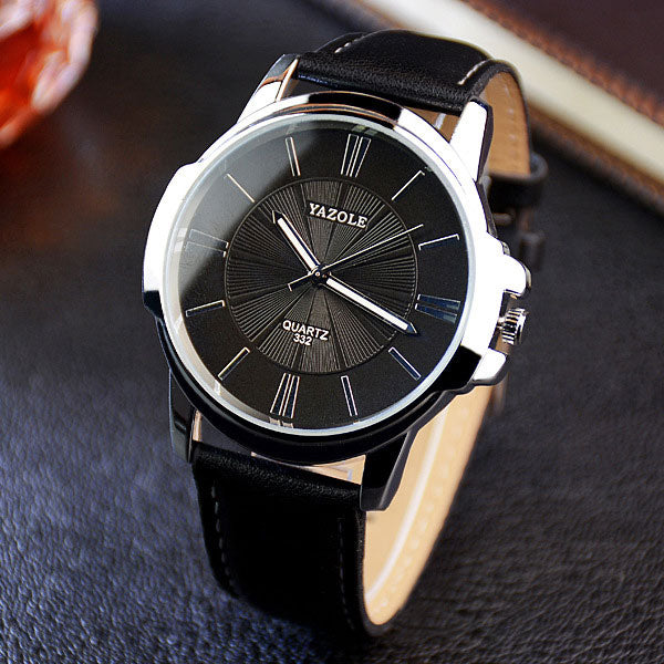 Classic  Fashion Wristwatch New Male Quartz Watch