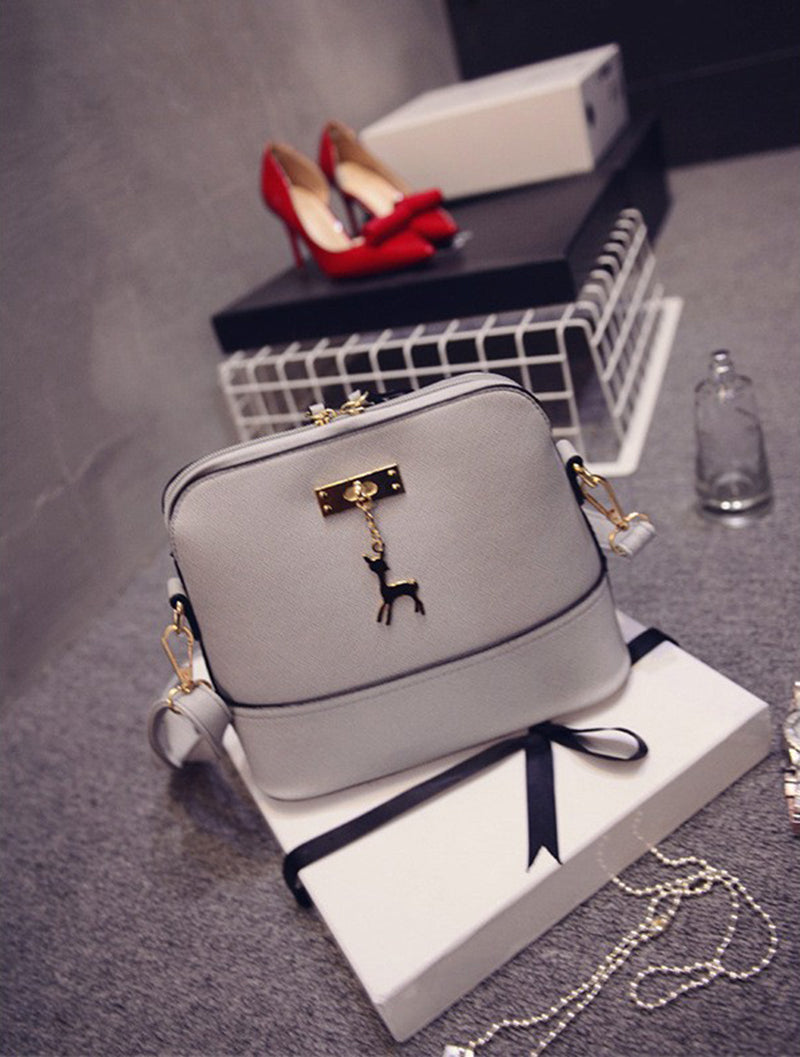 Vintage Leather Bags Fashion Small Shell Bag With Deer Toy